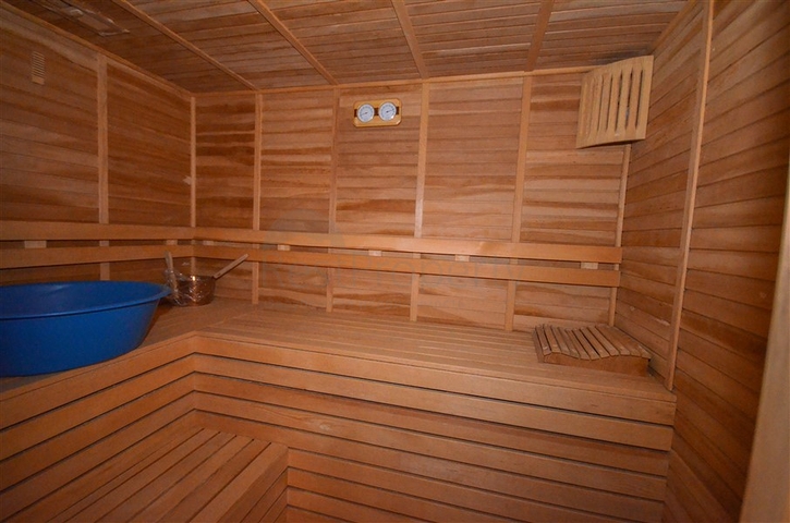 اطلالة بحر - دوبلكس واسعة 4 غرف وصالة - في محمودلار / الانيا 