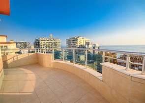 اطلالة بحر - دوبلكس واسعة 4 غرف وصالة - في محمودلار / الانيا 