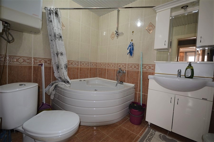 شقة غرفتين وصالة -مفروشة - في محمودلار / الانيا 