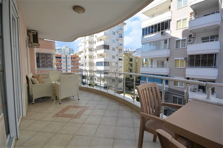 شقة غرفتين وصالة -مفروشة - في محمودلار / الانيا 