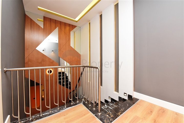 دوبلكس فاخرة في مركز الانيا - غرفتين وصالة مفروشة - مجمع فاخر - كليوباترا / الانيا 