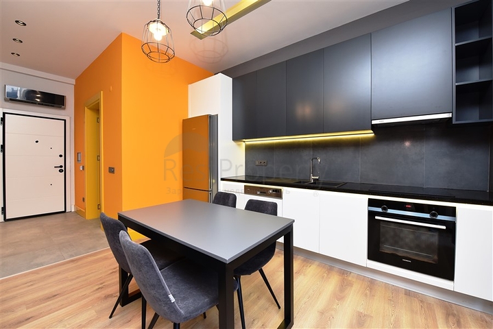 دوبلكس فاخرة في مركز الانيا - غرفتين وصالة مفروشة - مجمع فاخر - كليوباترا / الانيا 