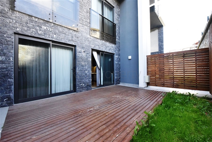 دوبلكس فاخرة في مركز الانيا - غرفتين وصالة مفروشة - مجمع فاخر - كليوباترا / الانيا 