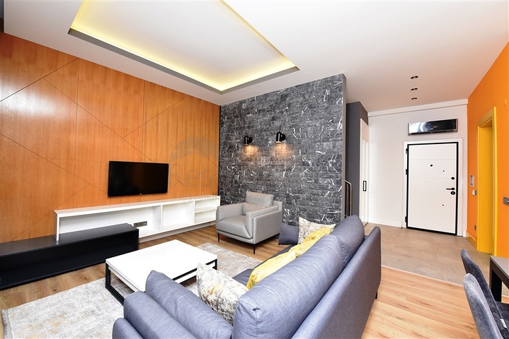 دوبلكس فاخرة في مركز الانيا - غرفتين وصالة مفروشة - مجمع فاخر - كليوباترا / الانيا 