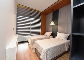 دوبلكس فاخرة في مركز الانيا - غرفتين وصالة مفروشة - مجمع فاخر - كليوباترا / الانيا 