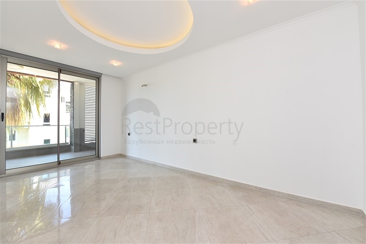 شقة غرفتين وصالة -ضمن مجمع فاخر قريب من البحر في اوبا / الانيا 