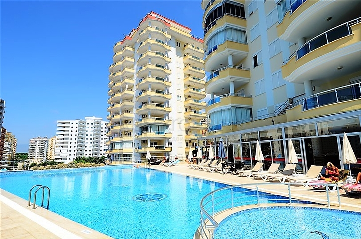 اطلالة بحر - شقة غرفتين وصالة مفروشة - في محمودلار / الانيا 