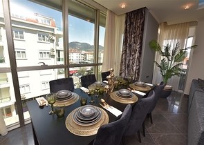 دوبلكس عائلية فاخرة - 4 غرف وصالة -ضمن مجمع حديث قريب من البحر - محمودلار / الانيا 