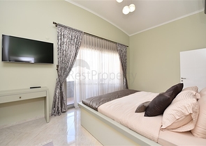 دوبلكس عائلية فاخرة - 4 غرف وصالة -ضمن مجمع حديث قريب من البحر - محمودلار / الانيا 