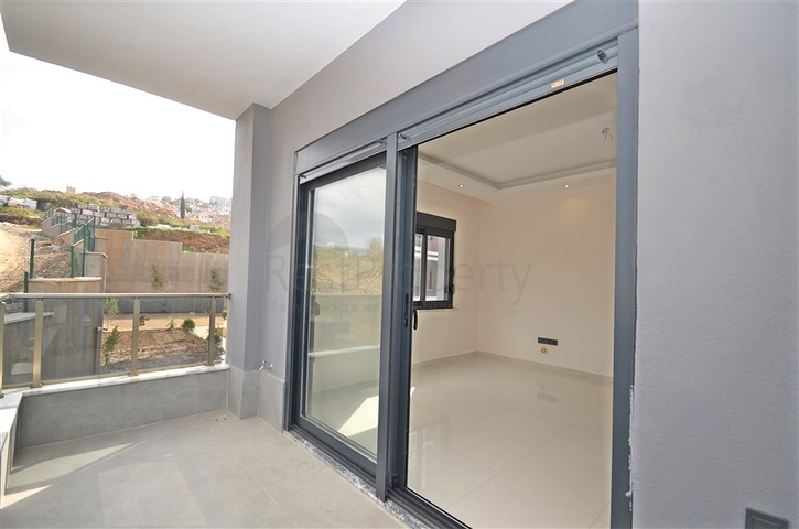 مجمع حديث - شقة غرفة وصالة - في كارجيجاك / الانيا 