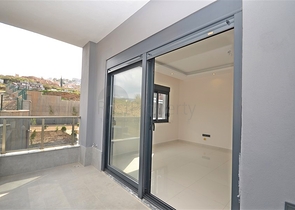 مجمع حديث - شقة غرفة وصالة - في كارجيجاك / الانيا 