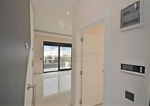 مجمع حديث - شقة غرفة وصالة - في كارجيجاك / الانيا 