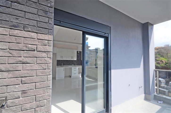 شقة غرفة وصالة - مجمع سكني انيق - في كارجيجاك / الانيا 