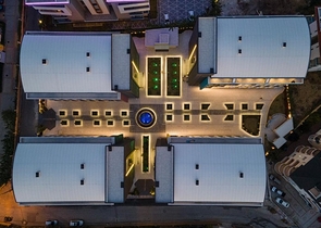 الاستثمار العقاري في الانيا - مكتب للبيع ضمن مجمع تجاري بجانب البلدية الجديدة في اوبا / الانيا 