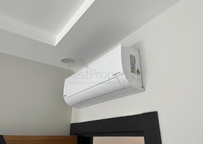 الاستثمار العقاري في الانيا - مكتب للبيع ضمن مجمع تجاري بجانب البلدية الجديدة في اوبا / الانيا 