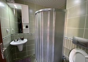 اطلالة بحر - شقة غرفتين وصالة واسعة -مجمع سكني - في محمودلار / الانيا 