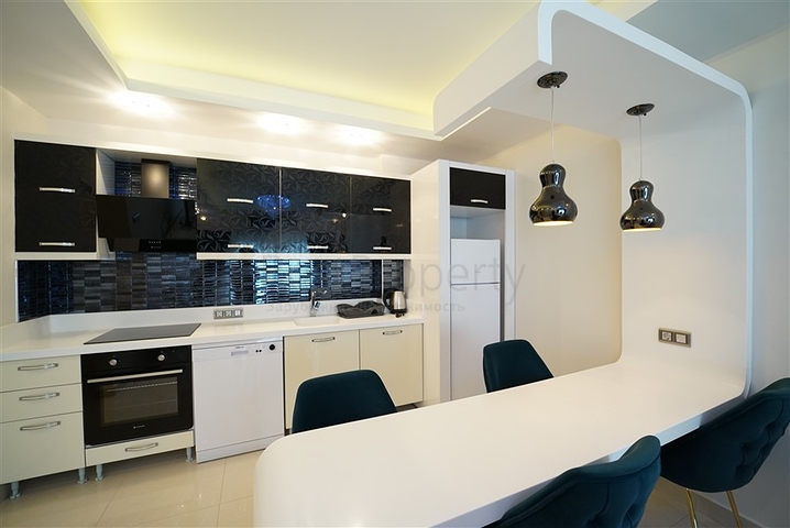 شقة غرفتين وصالة مفروشة - مجمع بخدمات 5 نجوم - في محمودلار / الانيا 