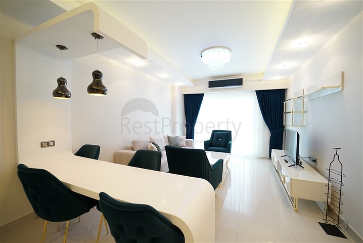 شقة غرفتين وصالة مفروشة - مجمع بخدمات 5 نجوم - في محمودلار / الانيا 