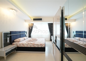 شقة غرفتين وصالة مفروشة - مجمع بخدمات 5 نجوم - في محمودلار / الانيا 