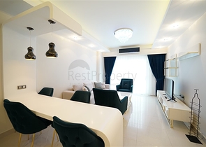 شقة غرفتين وصالة مفروشة - مجمع بخدمات 5 نجوم - في محمودلار / الانيا 