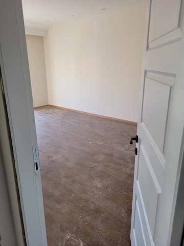 شقق للبيع في مركز الانيا - غرفة نوم وصالة - جديدة . 