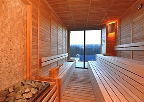 شقة جديدة - غرفة وصالة ضمن مجمع سكني - في محمودلار / الانيا 