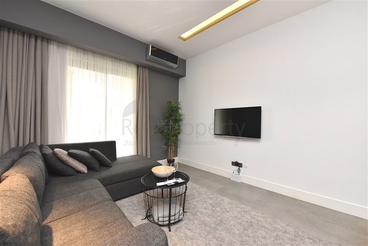 موقع مركزي - شقة غرفة وصالة مفروشة - ضمن مجمع حديث - في مركز الانيا 