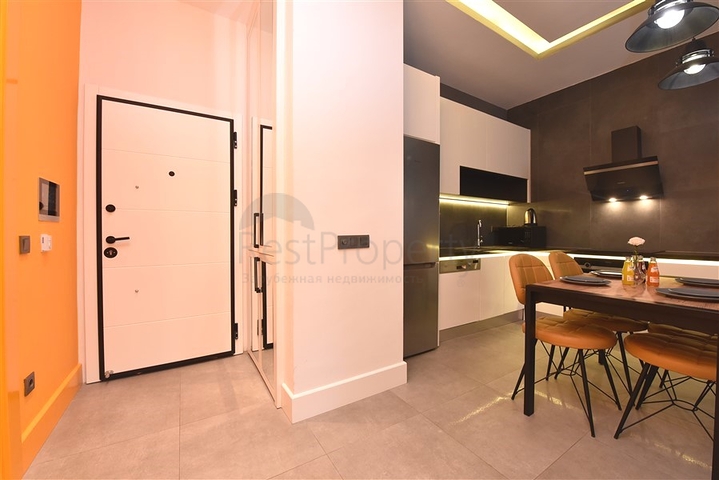 موقع مركزي - شقة غرفة وصالة مفروشة - ضمن مجمع حديث - في مركز الانيا 