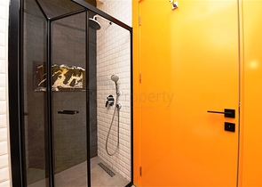 موقع مركزي - شقة غرفة وصالة مفروشة - ضمن مجمع حديث - في مركز الانيا 