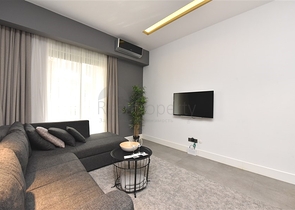 موقع مركزي - شقة غرفة وصالة مفروشة - ضمن مجمع حديث - في مركز الانيا 