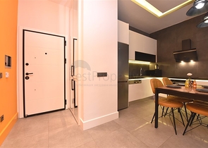 موقع مركزي - شقة غرفة وصالة مفروشة - ضمن مجمع حديث - في مركز الانيا 