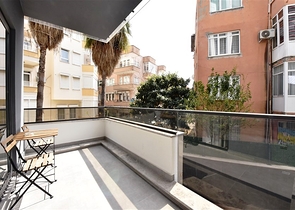 موقع مركزي - شقة غرفة وصالة مفروشة - ضمن مجمع حديث - في مركز الانيا 