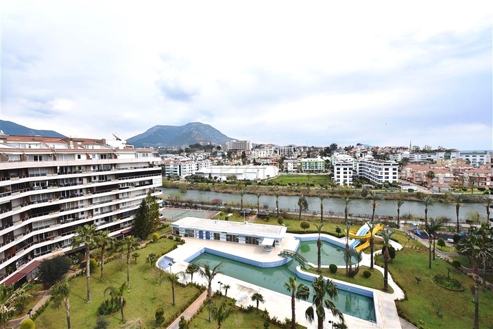 اطلالة ساحرة على النهر - دوبلكس 3 غرف وصالة مع تراس واسع - في توسمور / الانيا 