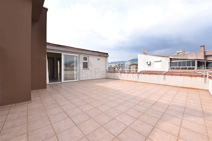 اطلالة ساحرة على النهر - دوبلكس 3 غرف وصالة مع تراس واسع - في توسمور / الانيا 