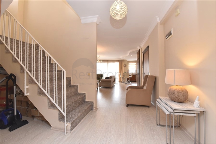 اطلالة ساحرة على النهر - دوبلكس 3 غرف وصالة مع تراس واسع - في توسمور / الانيا 