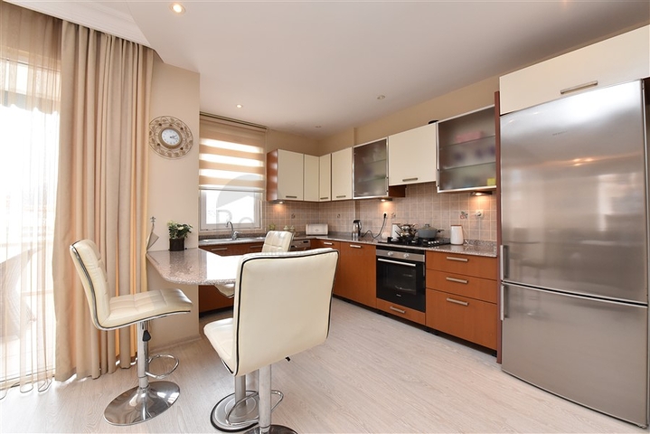 اطلالة ساحرة على النهر - دوبلكس 3 غرف وصالة مع تراس واسع - في توسمور / الانيا 