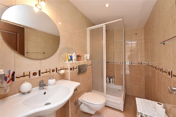 اطلالة ساحرة على النهر - دوبلكس 3 غرف وصالة مع تراس واسع - في توسمور / الانيا 