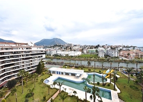 اطلالة ساحرة على النهر - دوبلكس 3 غرف وصالة مع تراس واسع - في توسمور / الانيا 