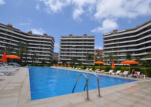 اطلالة ساحرة على النهر - دوبلكس 3 غرف وصالة مع تراس واسع - في توسمور / الانيا 