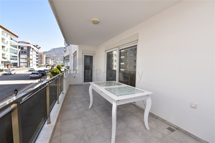 مساحة 340 متر - دوبلكس ارضية ضمن مجمع سكني في منطقة كاستل / الانيا 