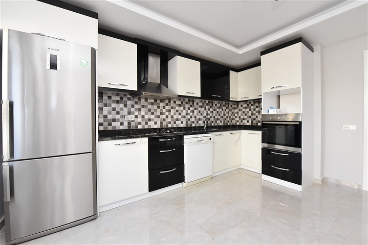 مساحة 340 متر - دوبلكس ارضية ضمن مجمع سكني في منطقة كاستل / الانيا 