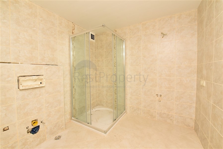 اطلالة بحر - شقة غرفتين وصالة - ضمن مجمع سكني في توسمور / الانيا 