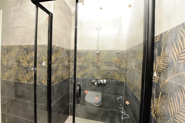 دوبلكس جديدة للبيع - تصميم غرفتين وصالة - ضمن مجمع سكني في محمودلار / الانيا 