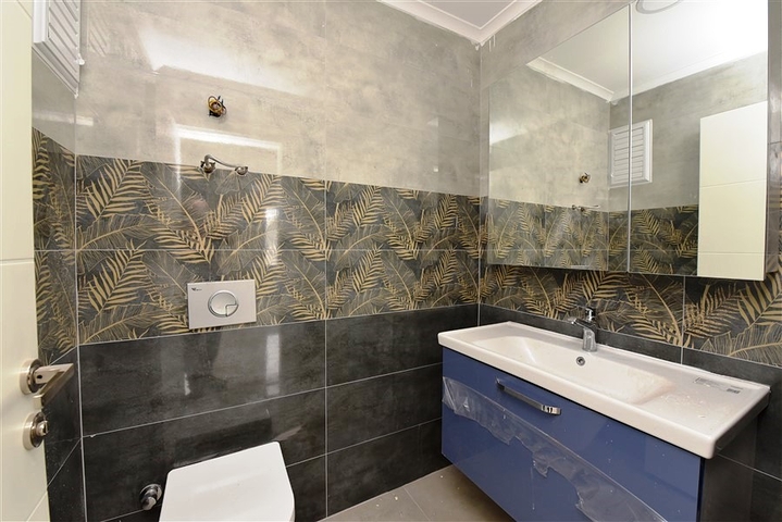 دوبلكس جديدة للبيع - تصميم غرفتين وصالة - ضمن مجمع سكني في محمودلار / الانيا 