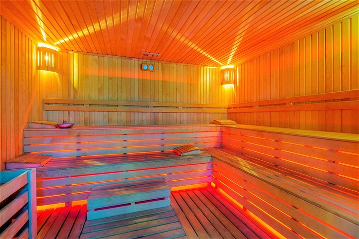 اطلالة بحر - دوبلكس فاخرة -5 غرف نوم وصالتين - في محمودلار / الانيا