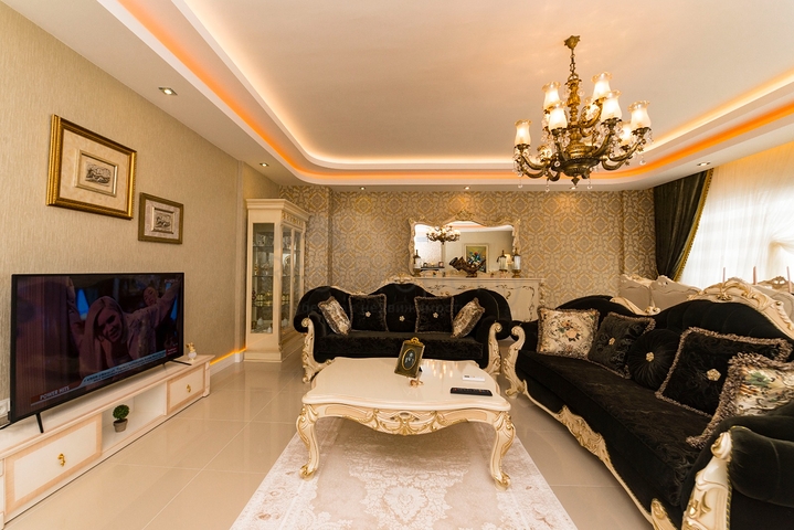 اطلالة بحر - دوبلكس فاخرة -5 غرف نوم وصالتين - في محمودلار / الانيا