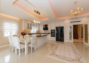 اطلالة بحر - دوبلكس فاخرة -5 غرف نوم وصالتين - في محمودلار / الانيا