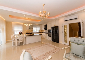 اطلالة بحر - دوبلكس فاخرة -5 غرف نوم وصالتين - في محمودلار / الانيا