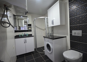 موقع مميز - شقة غرفتين وصالة ضمن مجمع سكني - جانب شاطئ كليوباترا / الانيا 