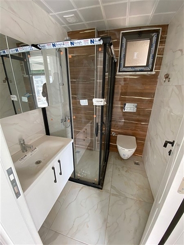 مجمع فاخر - شقة غرفة وصالة - في منطقة اوبا / الانيا 